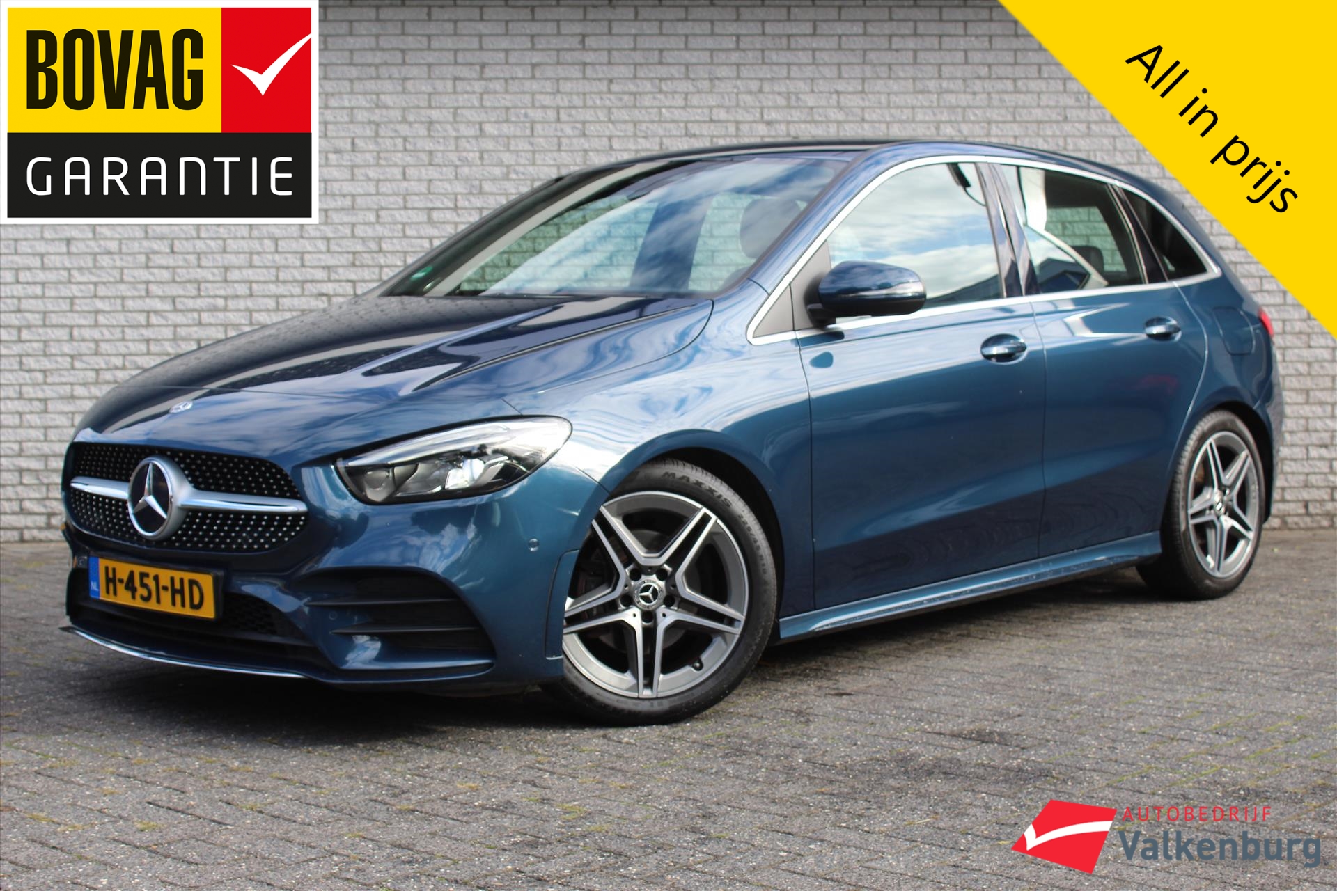 Afbeelding van de MERCEDES B-Klasse B180 136PK 7G-DCT Business Solution AMG | Camera | Virtual Cockpit | Elektrische achterklep | Stoelverwarming | Cruise | Zwarte hemelbekleding | PDC