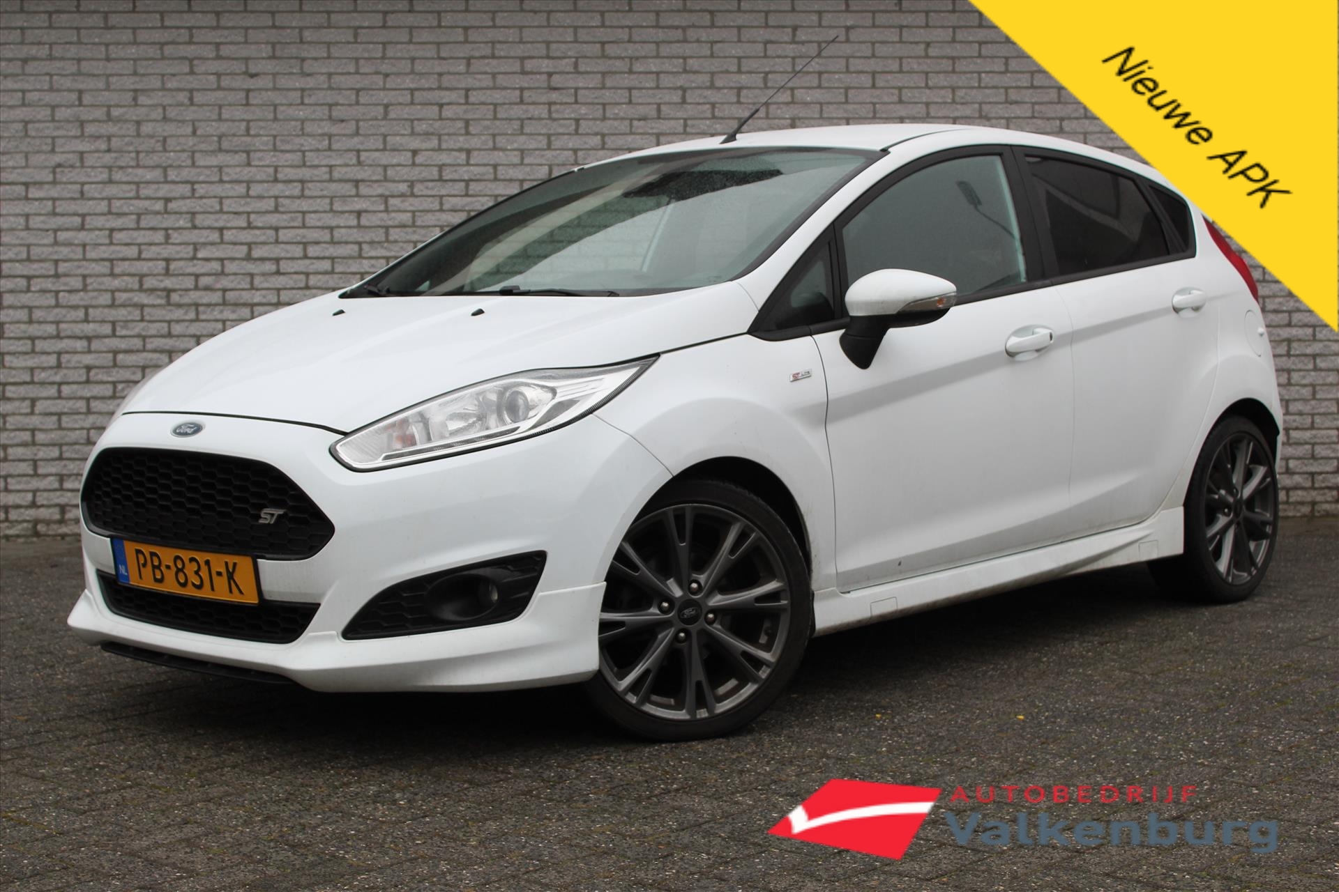 Afbeelding van de Ford Fiesta 1.0 EcoBoost ST Line | Cruise | NAVI | PDC | Bluetooth 