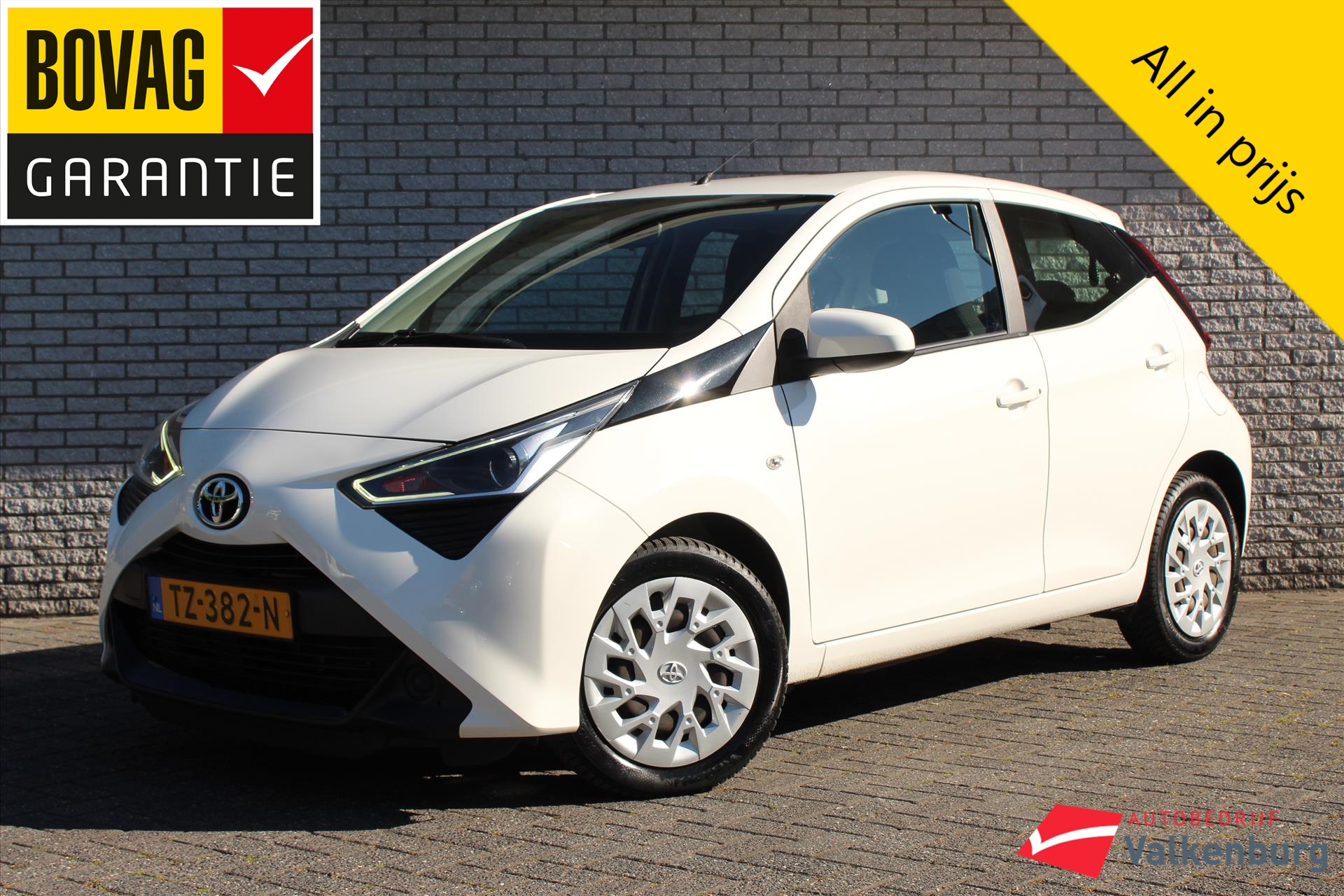 Afbeelding van de TOYOTA Aygo 1.0 VVT-i 72pk 5D x-play | Camera | | NAVI | Start/Stop | Airco | Elektrische ramen